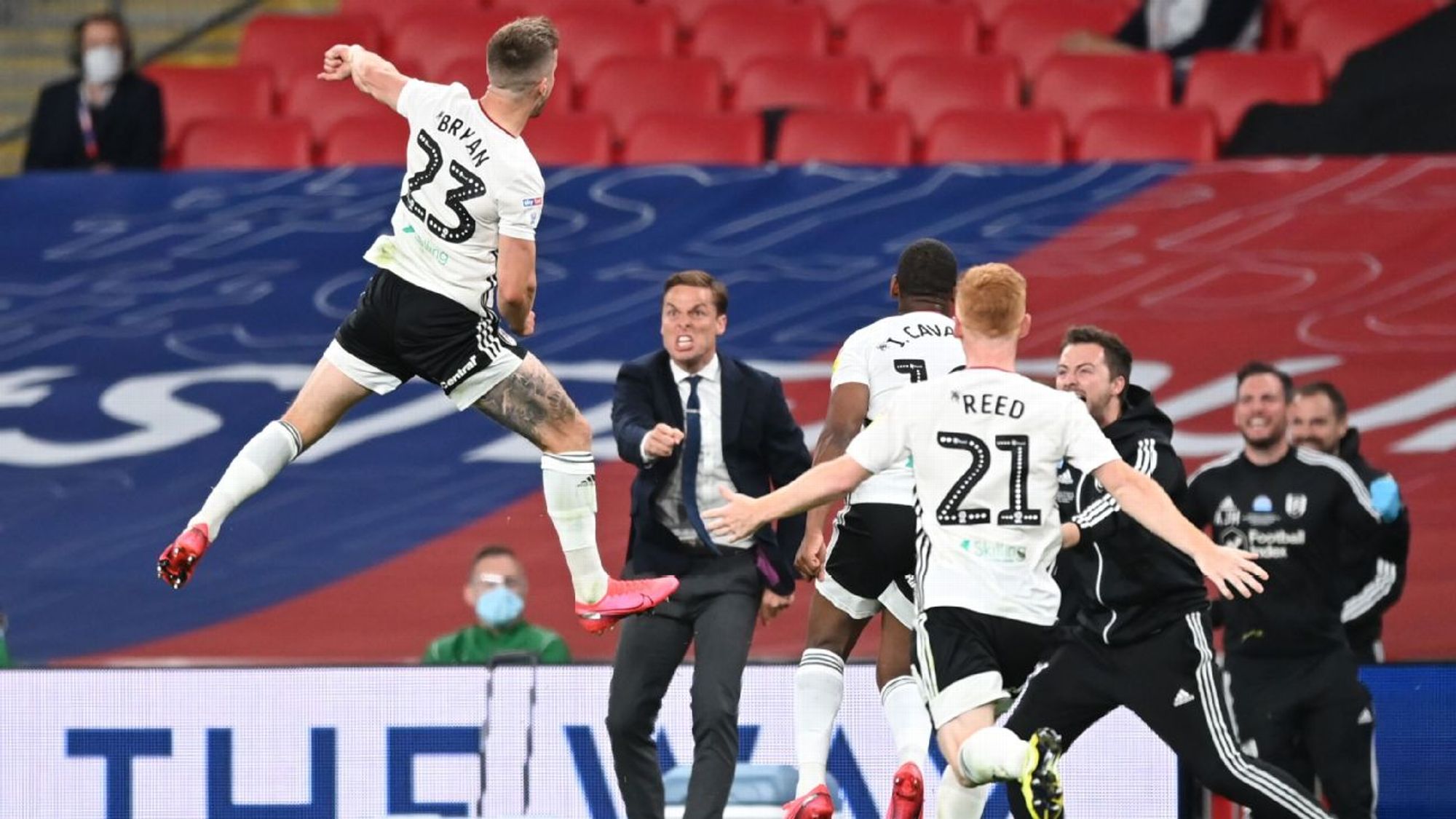 步行者请神不如信自己